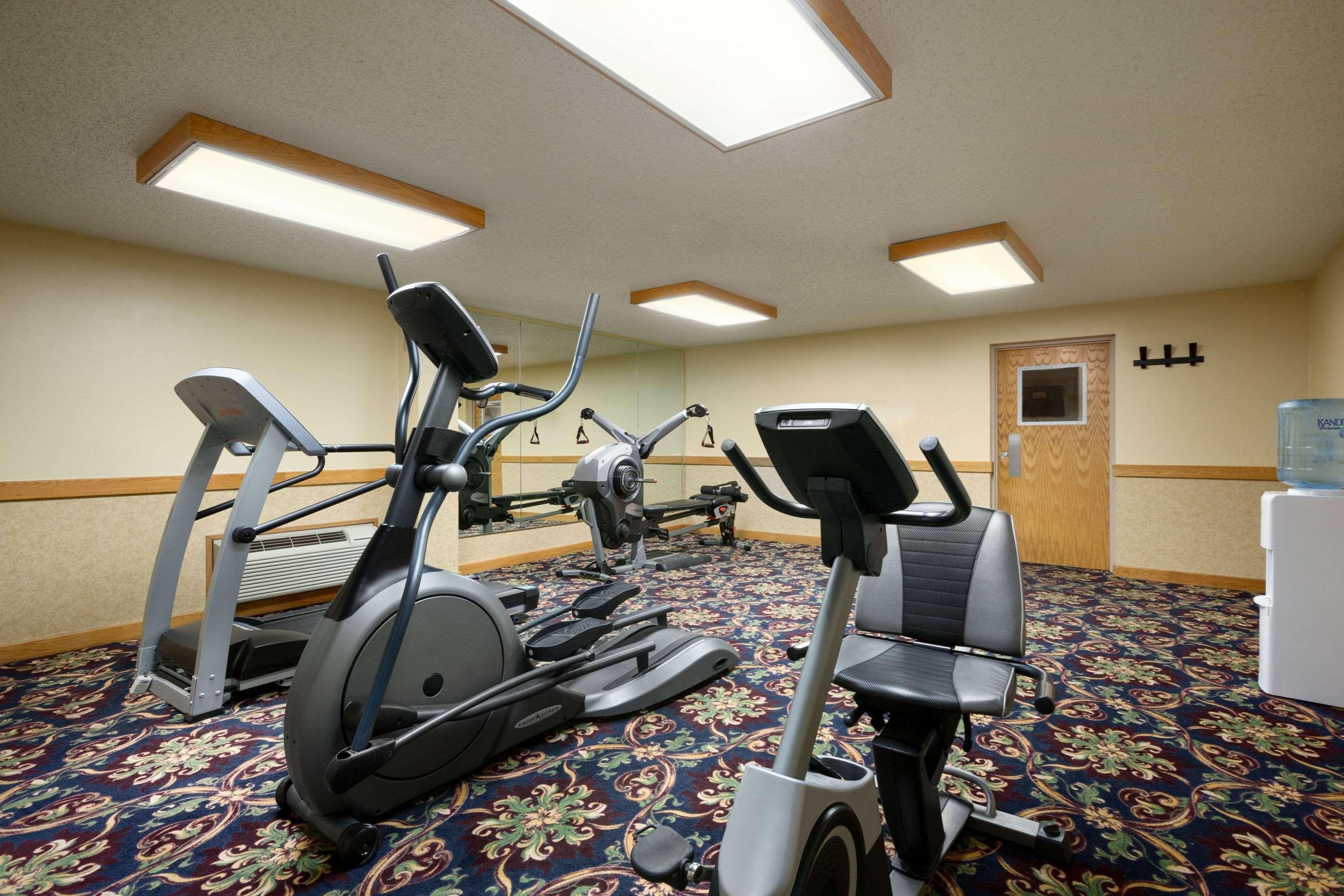 Ramada By Wyndham Bismarck Hotel Luaran gambar