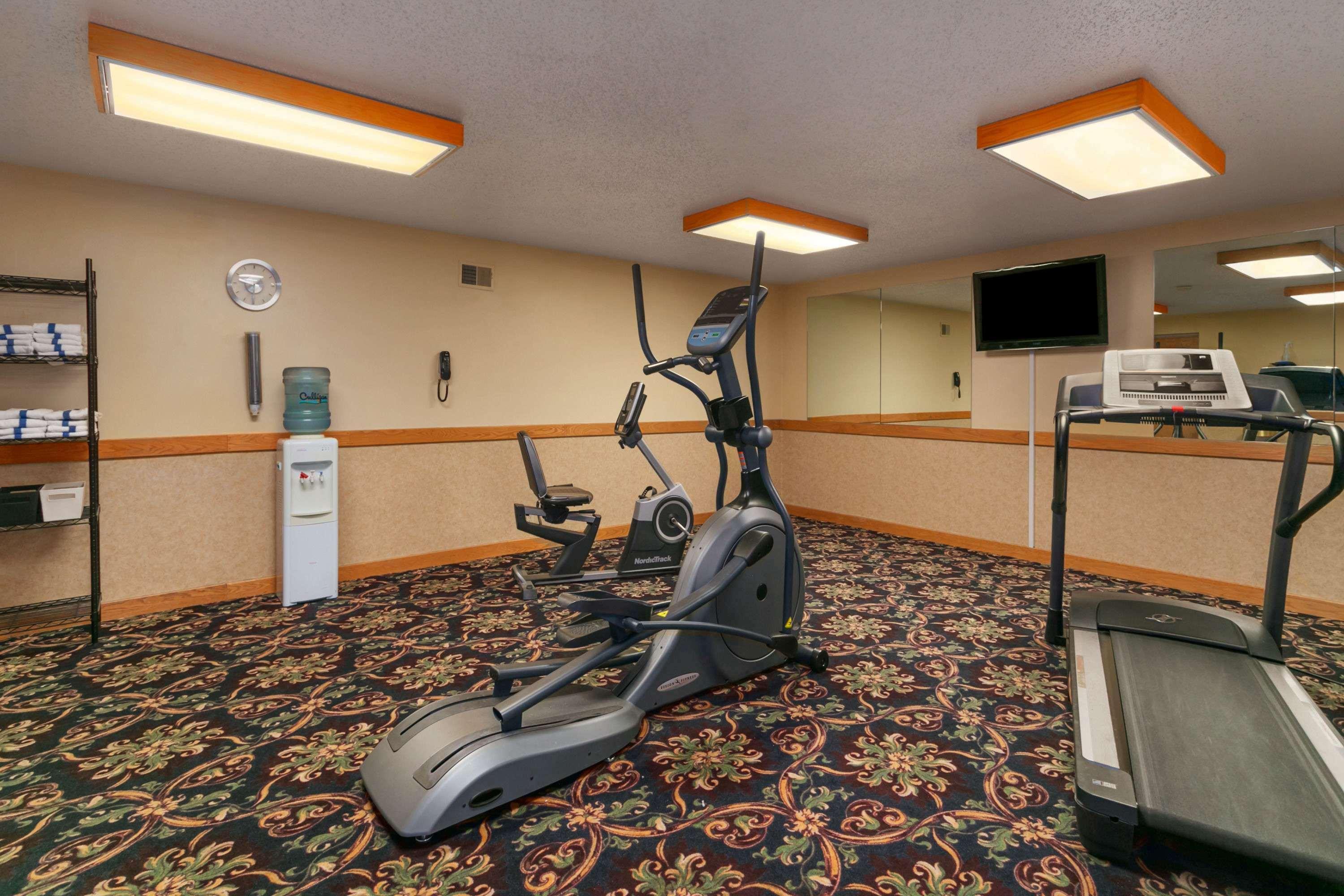 Ramada By Wyndham Bismarck Hotel Luaran gambar