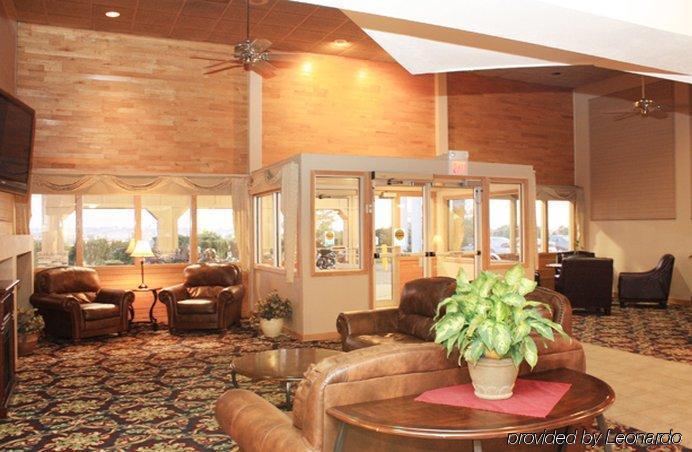 Ramada By Wyndham Bismarck Hotel Dalaman gambar